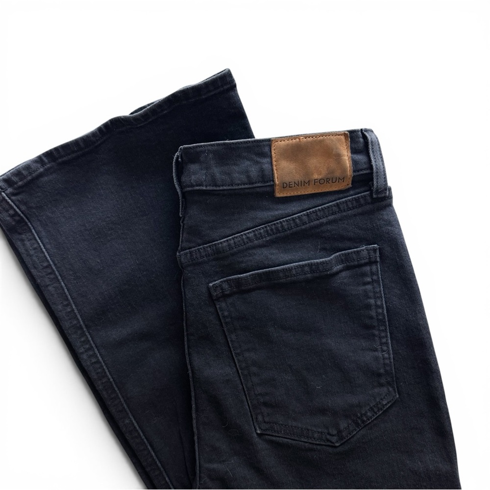 Aritzia Denim Forum The Twiggy High Rise Flare 30L - Black - Size 28 - Picture 5 of 8